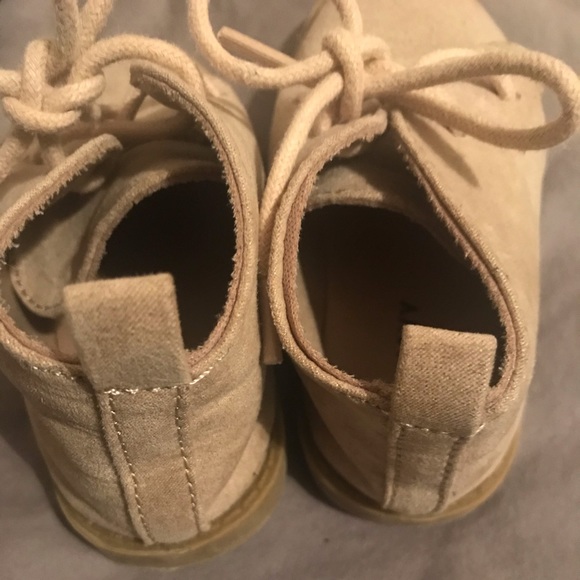 Old Navy toddler boots - Picture 3 of 3